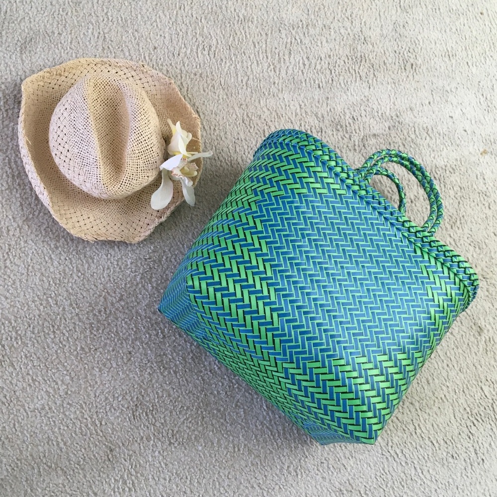 HANDMADE WOVEN RECYCLED PLASTIC- LIME GREEN & COLBALT BLUE TOTE/NEW